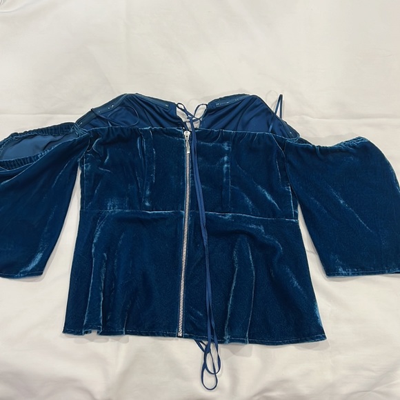 Blue Express tops. Off shoulder sleeves. Great condition, worn once. - Picture 2 of 3